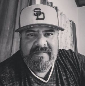 Meet your Posher, Julian m